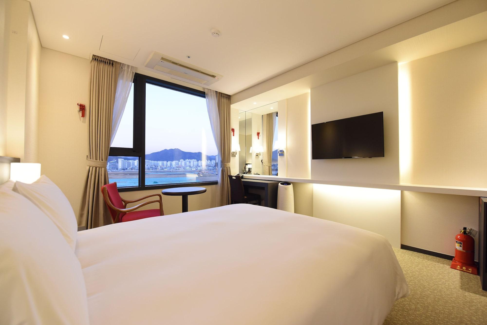 Geoje Artnouveau Suite Hotel Экстерьер фото