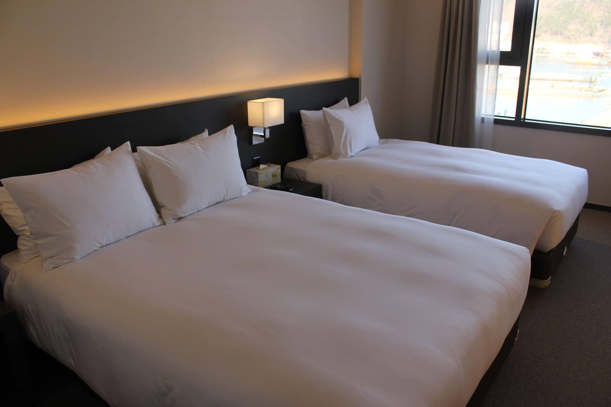Geoje Artnouveau Suite Hotel Экстерьер фото