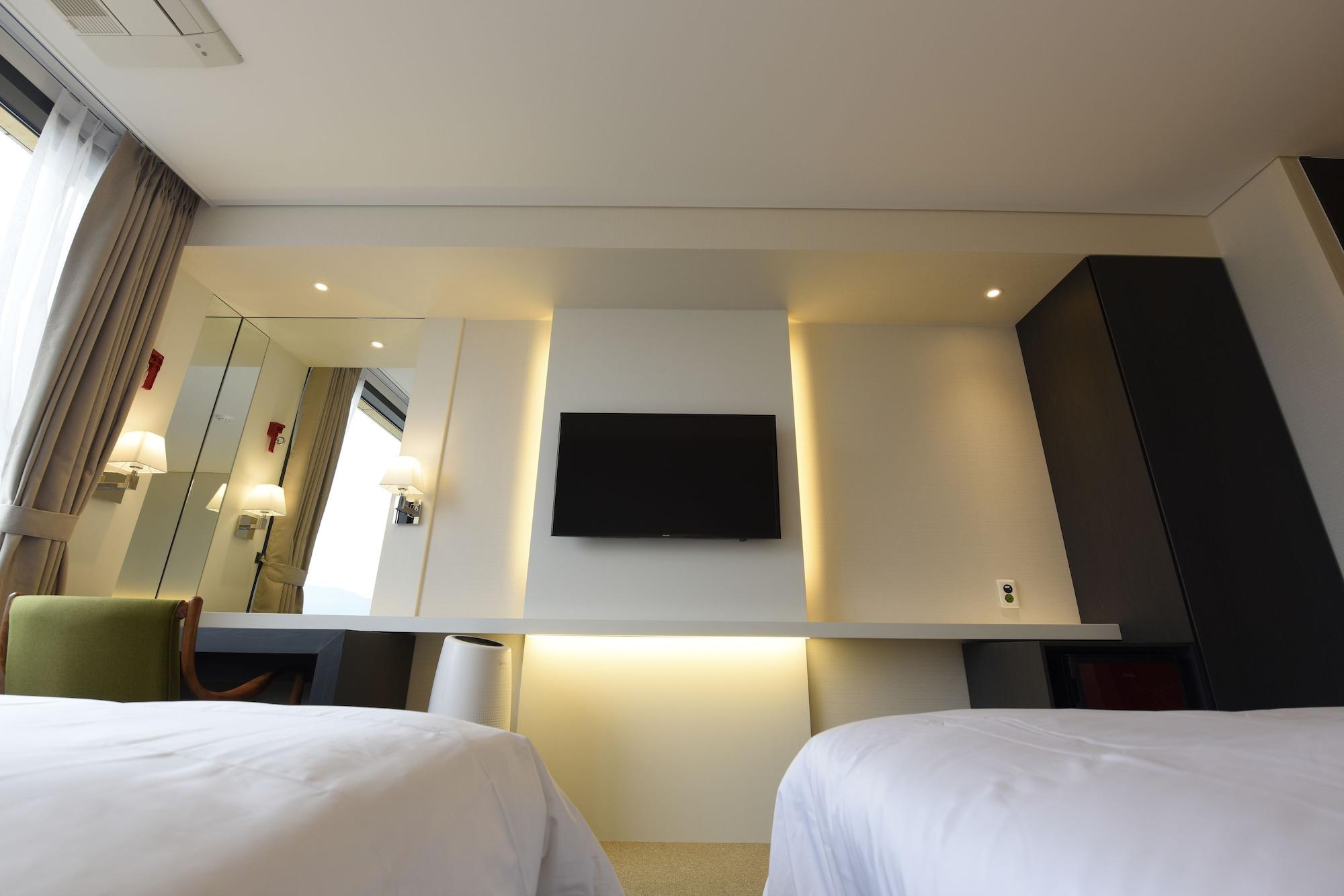 Geoje Artnouveau Suite Hotel Экстерьер фото