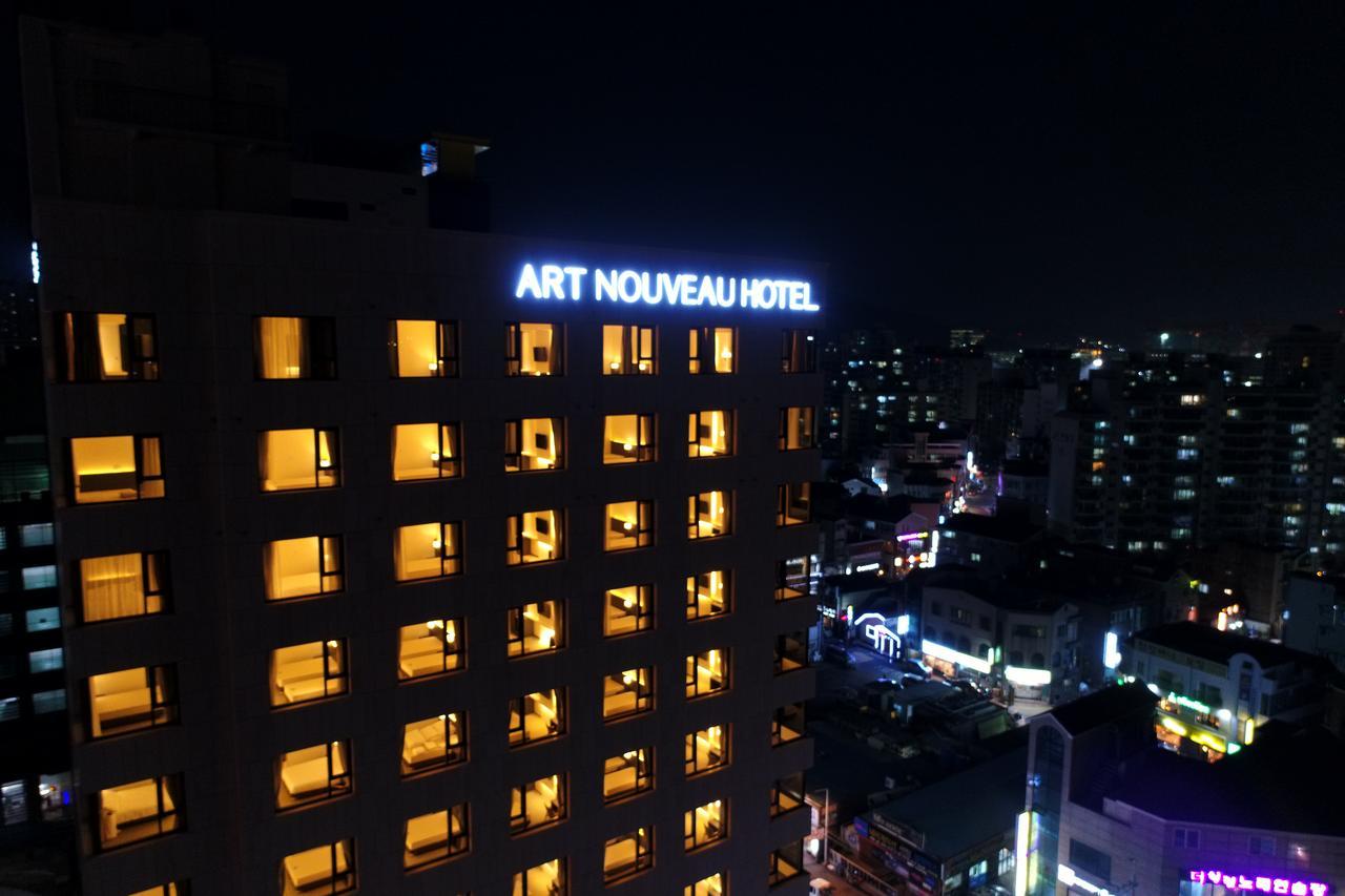 Geoje Artnouveau Suite Hotel Экстерьер фото
