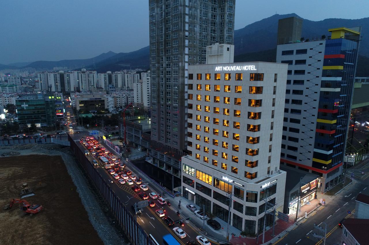 Geoje Artnouveau Suite Hotel Экстерьер фото