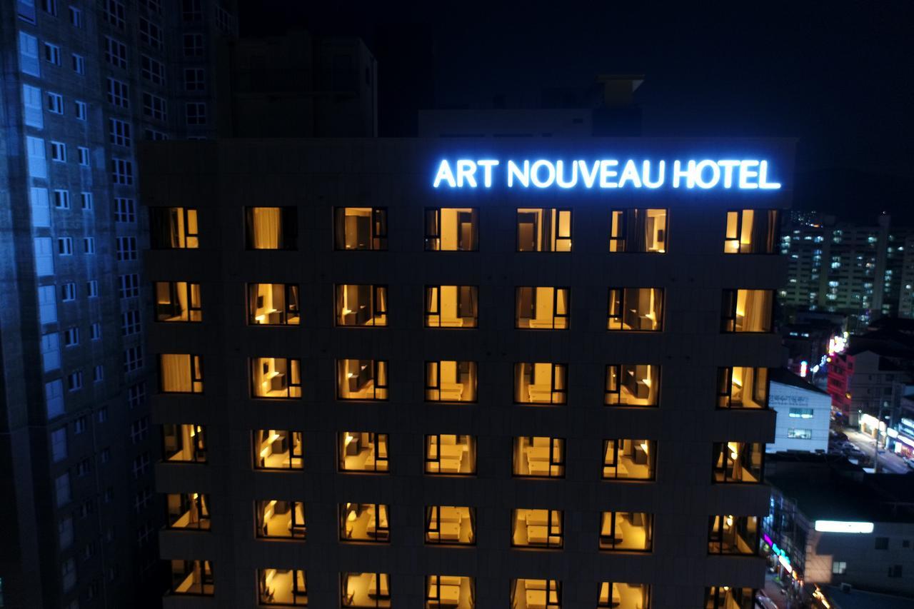 Geoje Artnouveau Suite Hotel Экстерьер фото