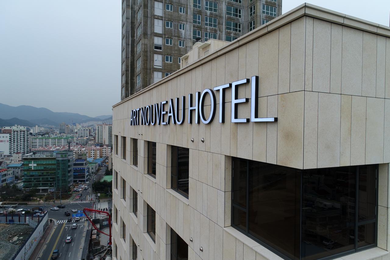 Geoje Artnouveau Suite Hotel Экстерьер фото