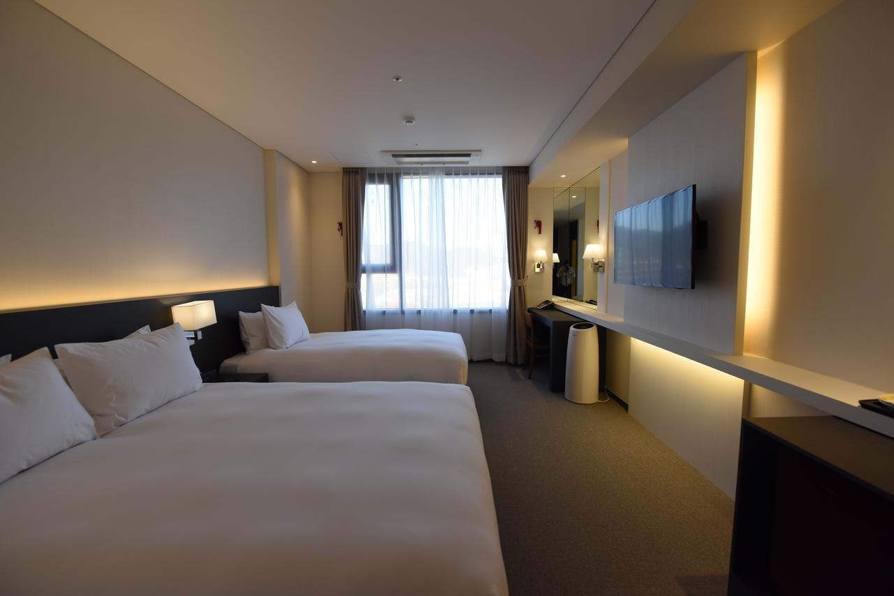 Geoje Artnouveau Suite Hotel Экстерьер фото
