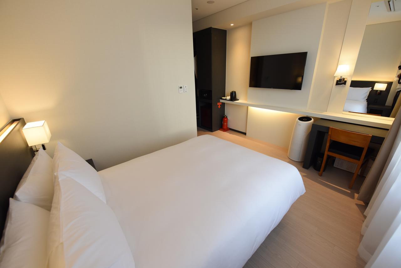 Geoje Artnouveau Suite Hotel Экстерьер фото
