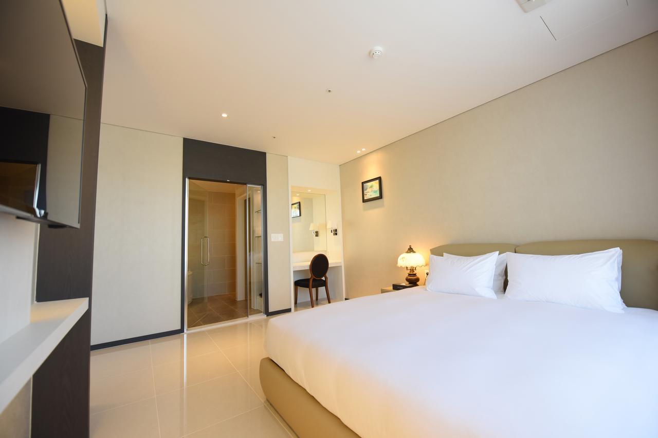 Geoje Artnouveau Suite Hotel Экстерьер фото