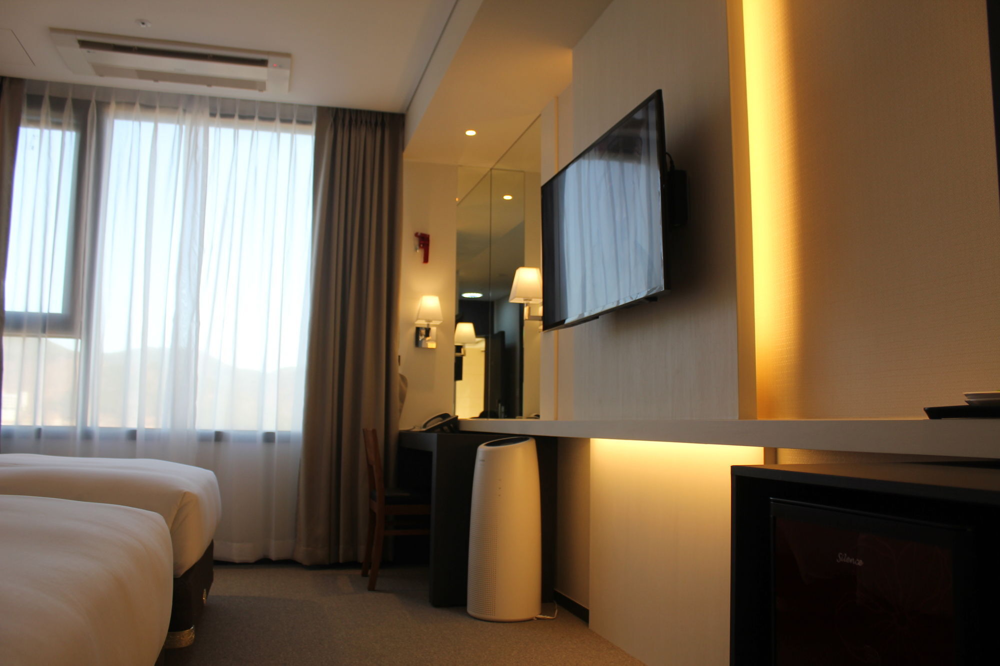 Geoje Artnouveau Suite Hotel Экстерьер фото
