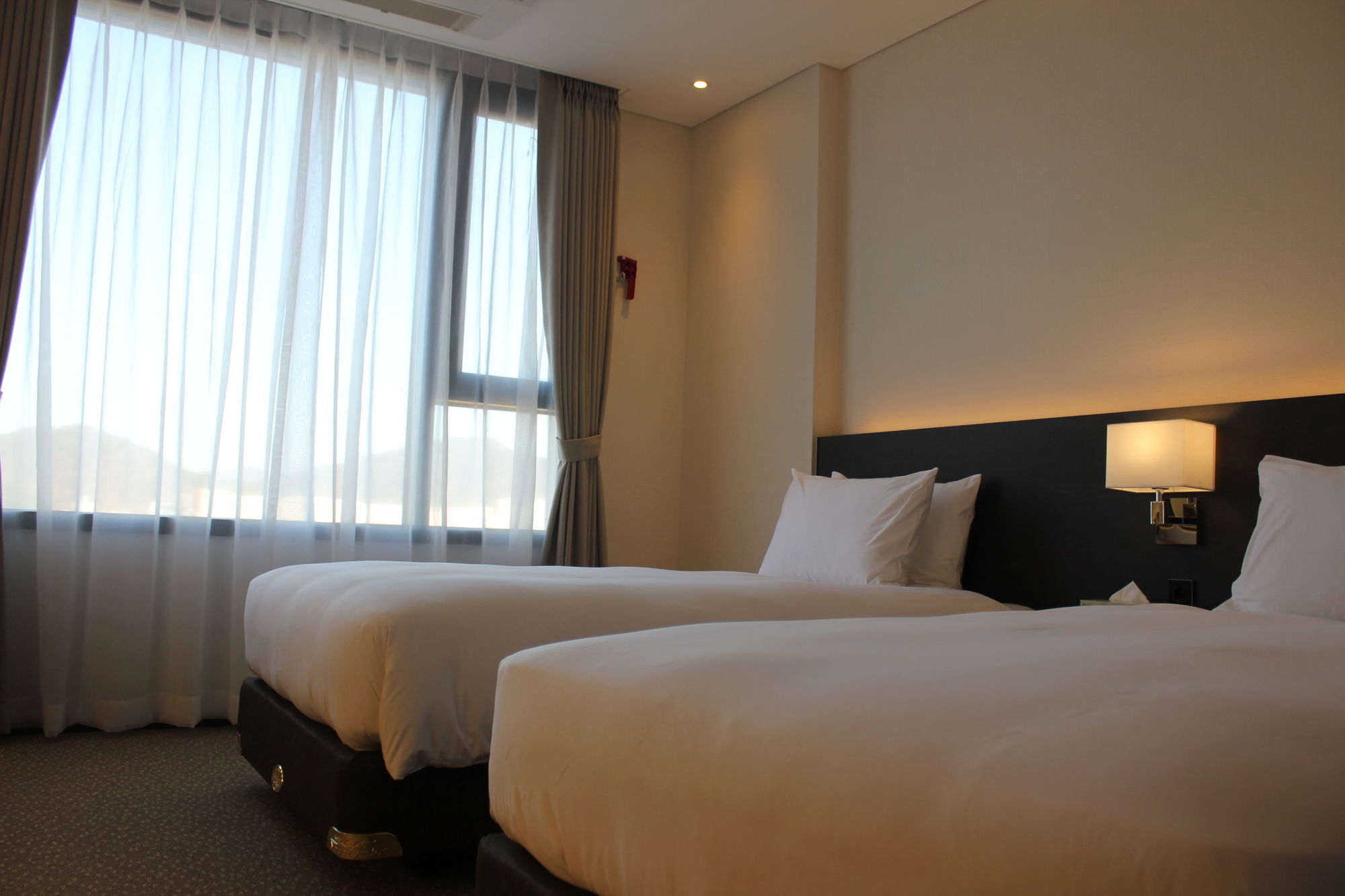 Geoje Artnouveau Suite Hotel Экстерьер фото